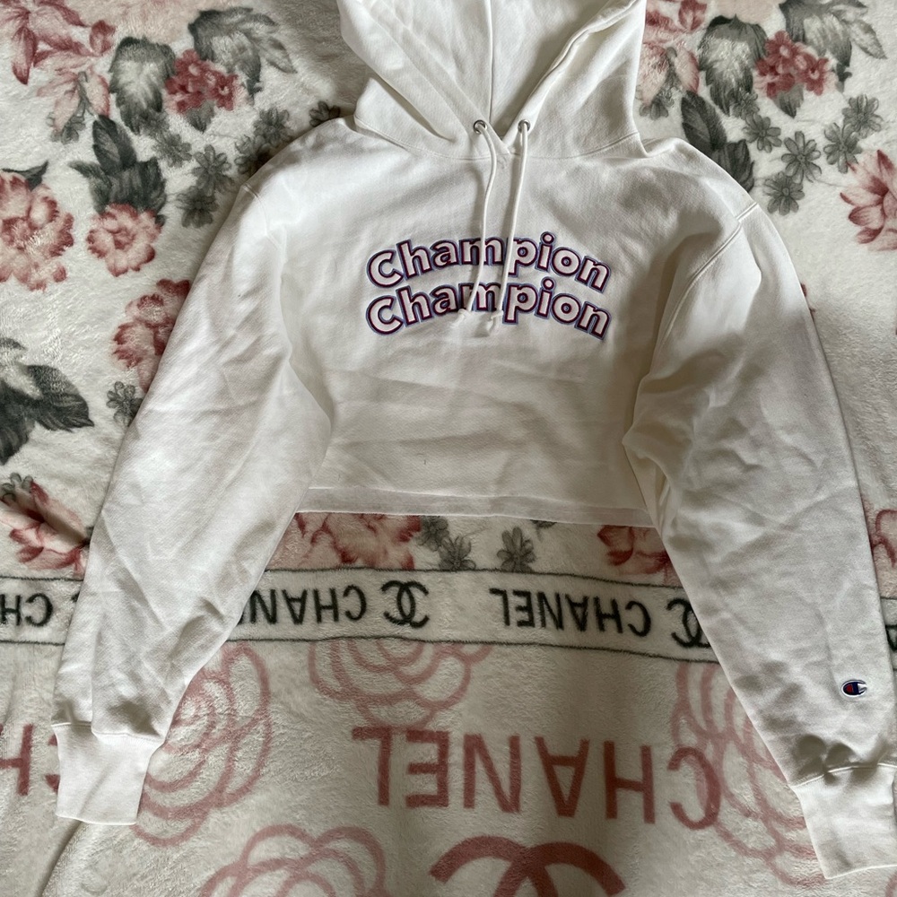 Champion White Pullover Hoodie Sweater